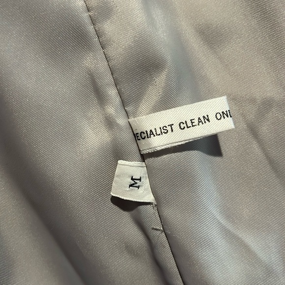 Saga Fox Fur Wite Gray Medium - Picture 5 of 11